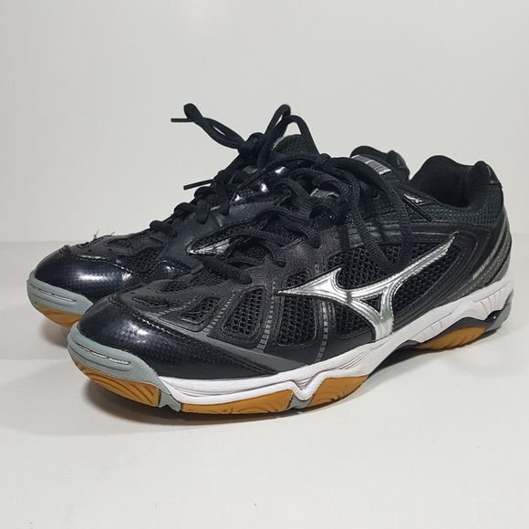 mizuno wave hurricane silver